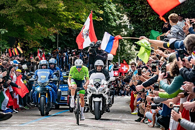 Shimano UCI World Cycling Partner.